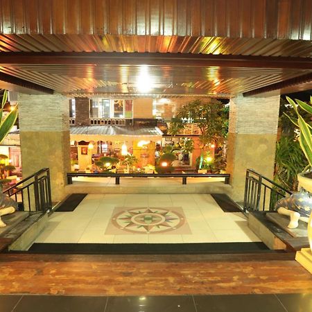 La Walon Hotel Kuta  Exterior photo