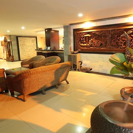 La Walon Hotel Kuta  Exterior photo