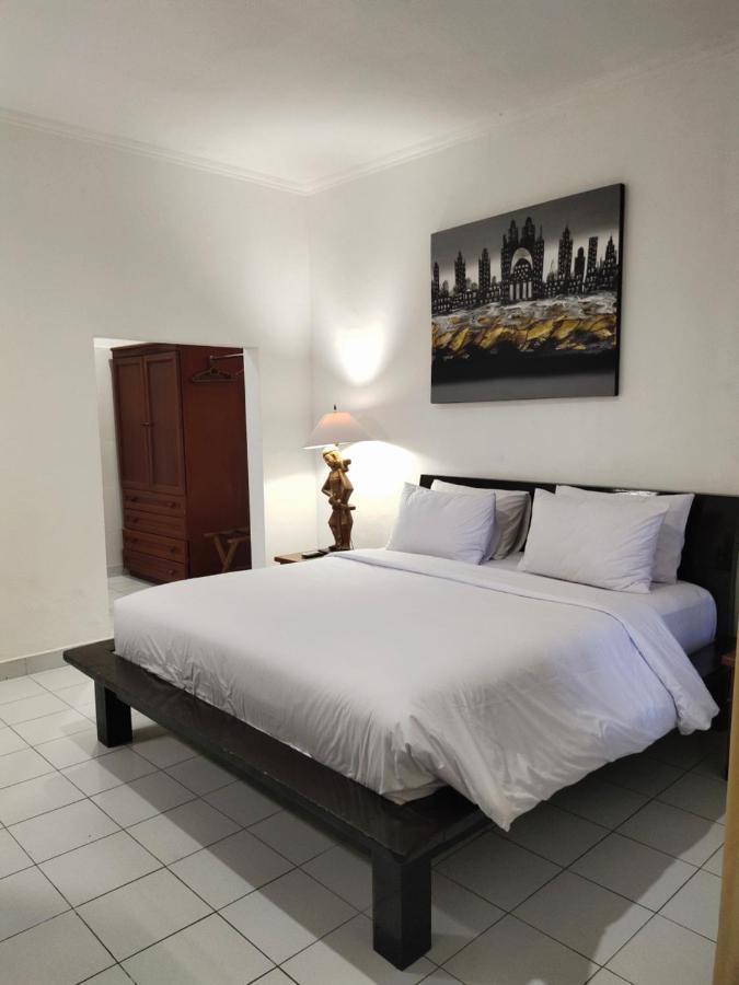 La Walon Hotel Kuta  Exterior photo