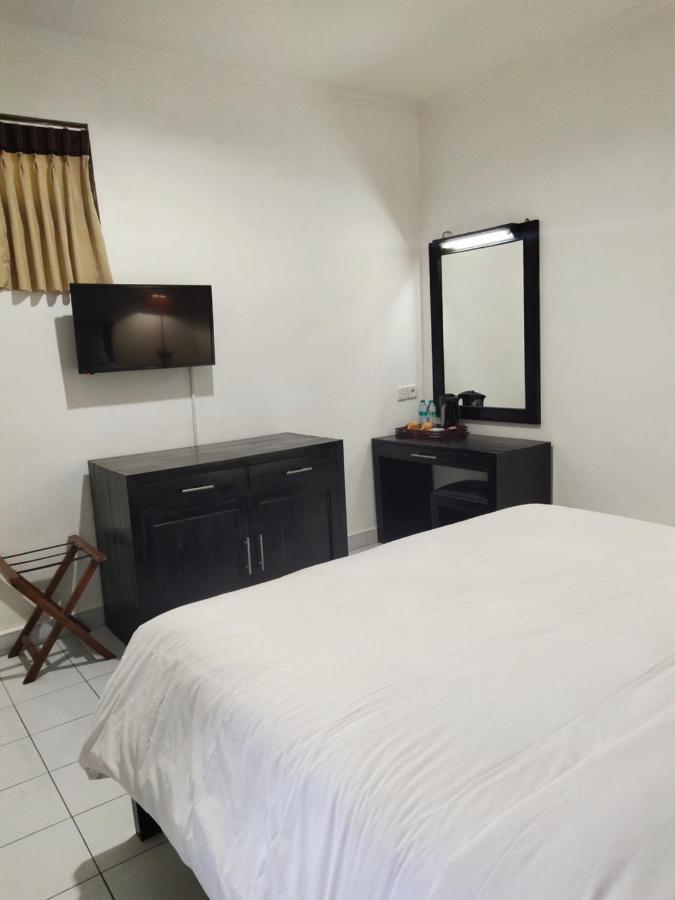 La Walon Hotel Kuta  Exterior photo
