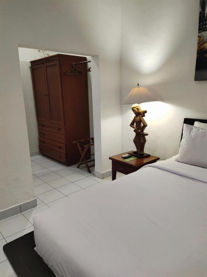 La Walon Hotel Kuta  Exterior photo