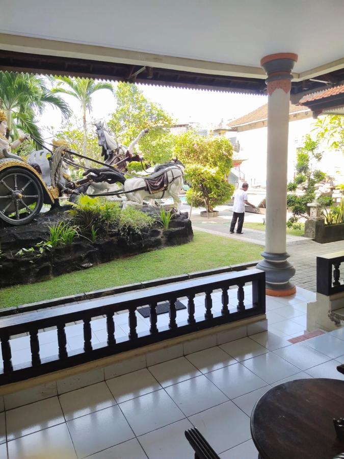 La Walon Hotel Kuta  Exterior photo