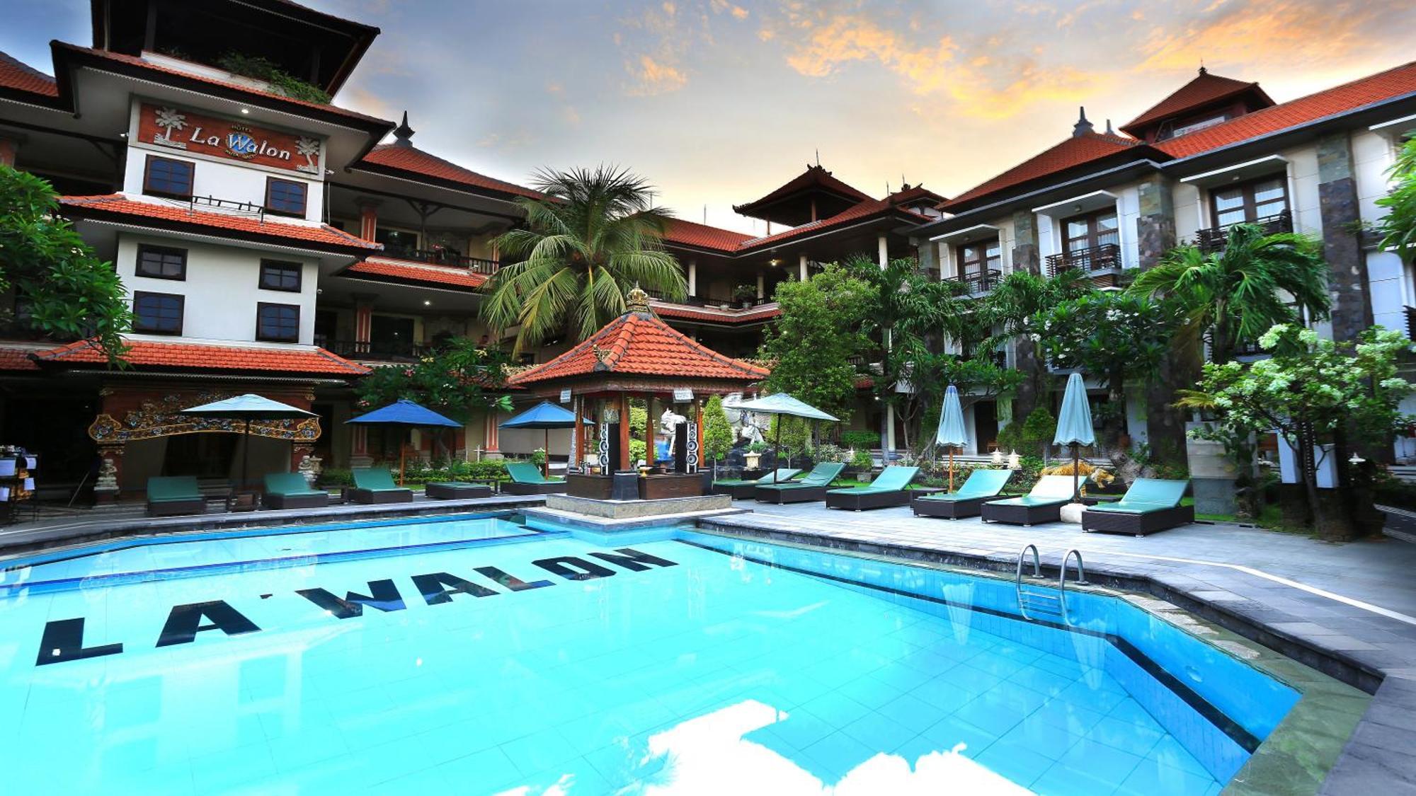 La Walon Hotel Kuta  Exterior photo