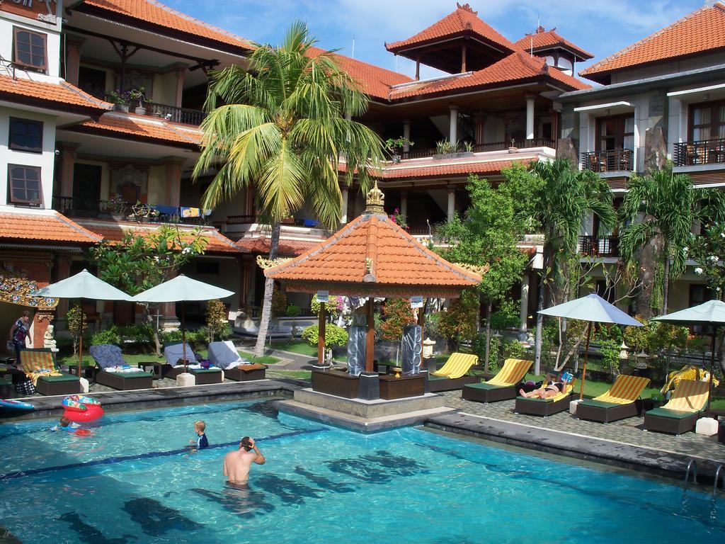 La Walon Hotel Kuta  Exterior photo
