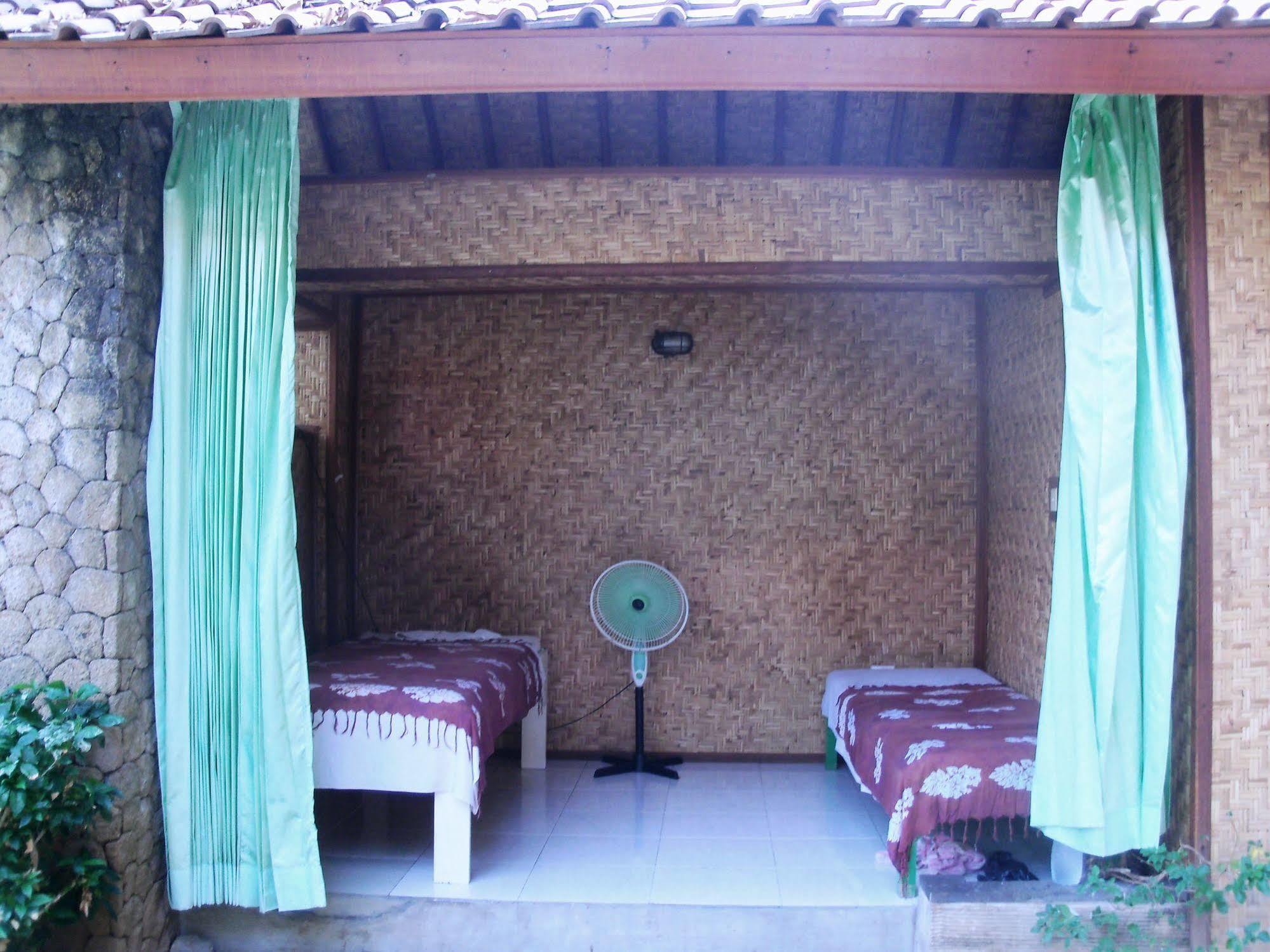 La Walon Hotel Kuta  Exterior photo
